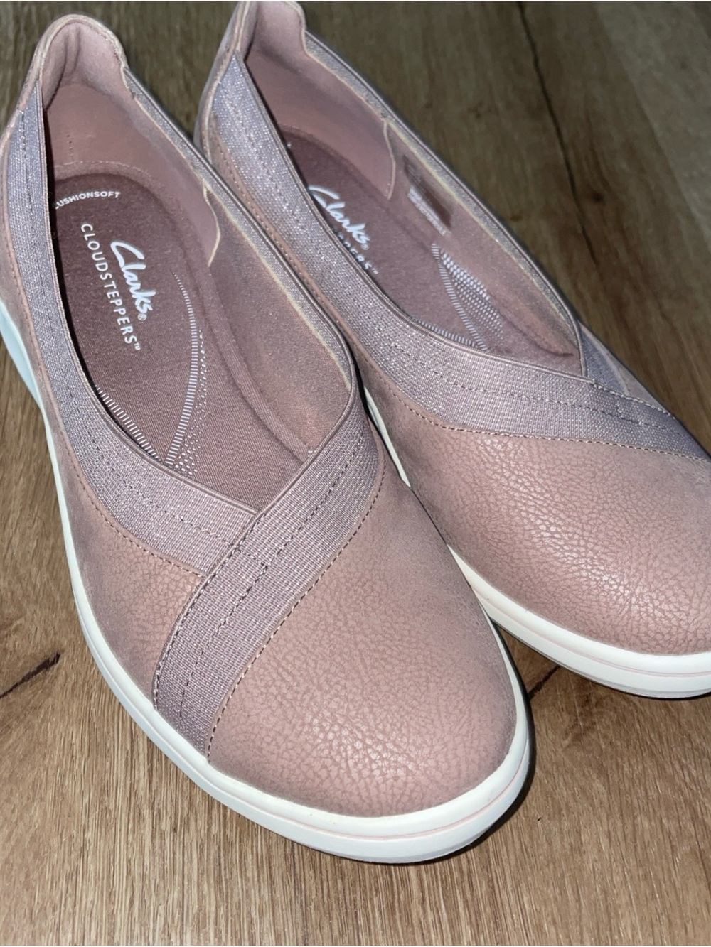 Clarks Cloudsteppers Slip-On Flats in Dusty Rose color